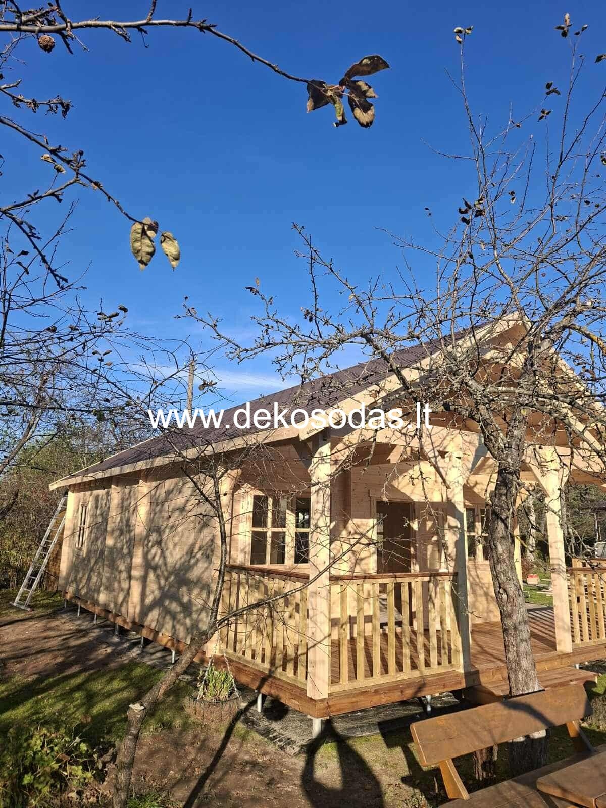 Medinis sodo namas Lora maxi 6×8 m + 2 m terasa – erdvus, aukštomis lubomis, pritaikomas pagal užsakymą - Image 10