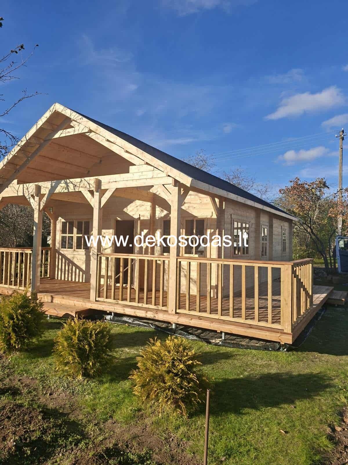 Medinis sodo namas Lora maxi 6×8 m + 2 m terasa – erdvus, aukštomis lubomis, pritaikomas pagal užsakymą - Image 13