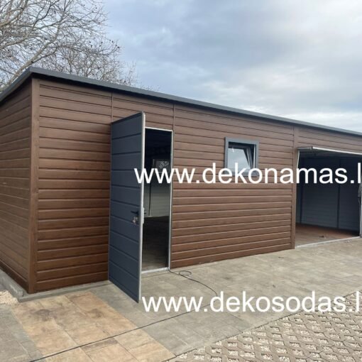 Riešuto medžio imitacijos skardinis garažas su sandėliu ir pastoge 11x5 m – RAL 7016