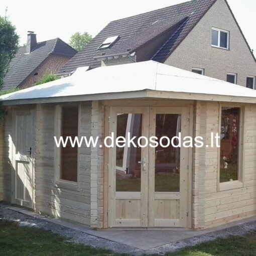 Kampinis medinis sodo namelis su sandėliuku 450×298 cm iš priekio