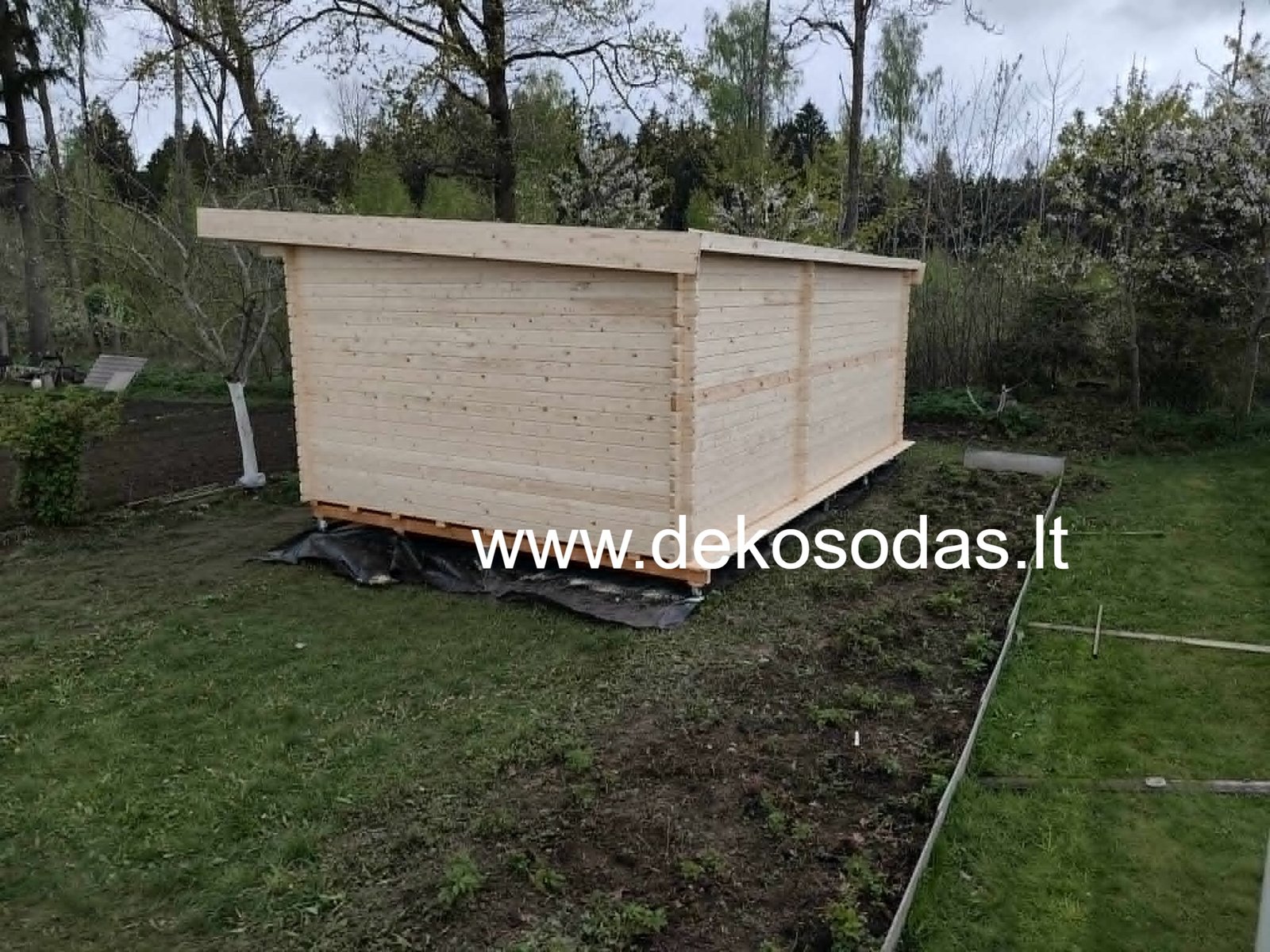 MEDINIS SODO NAMAS „MINDREN“ – 580×390 cm, 40 mm, su dviejomis patalpomis