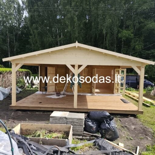 Minero 6x8 m medinis sodo namelis su 6x4 m pastoge ir sandėliuku